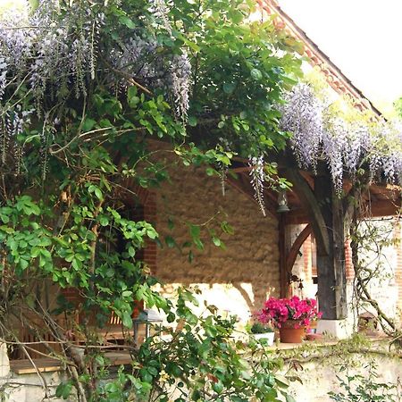 Le Domaine De Dolly Hotel Villeneuve-sur-Lot Exterior photo